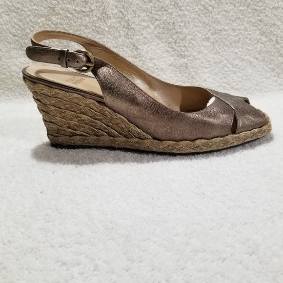 Stuart Weitzman gold metallic leather shoes - Picture 2 of 7